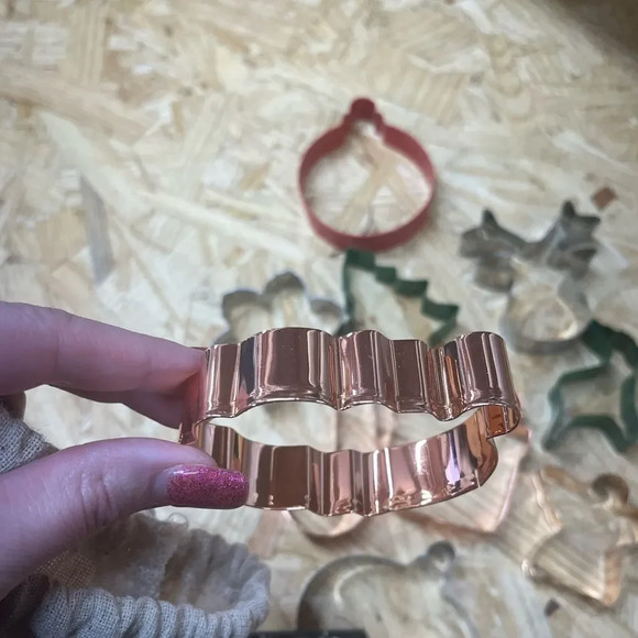 Christmas cookie cutters 10 piece NWT holidays food baking unisex - Picture 4 of 4